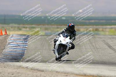 media/Jun-14-2025-Lets Ride (Sat) [[c36d48699a]]/B Group/1120am (Grapevine)/